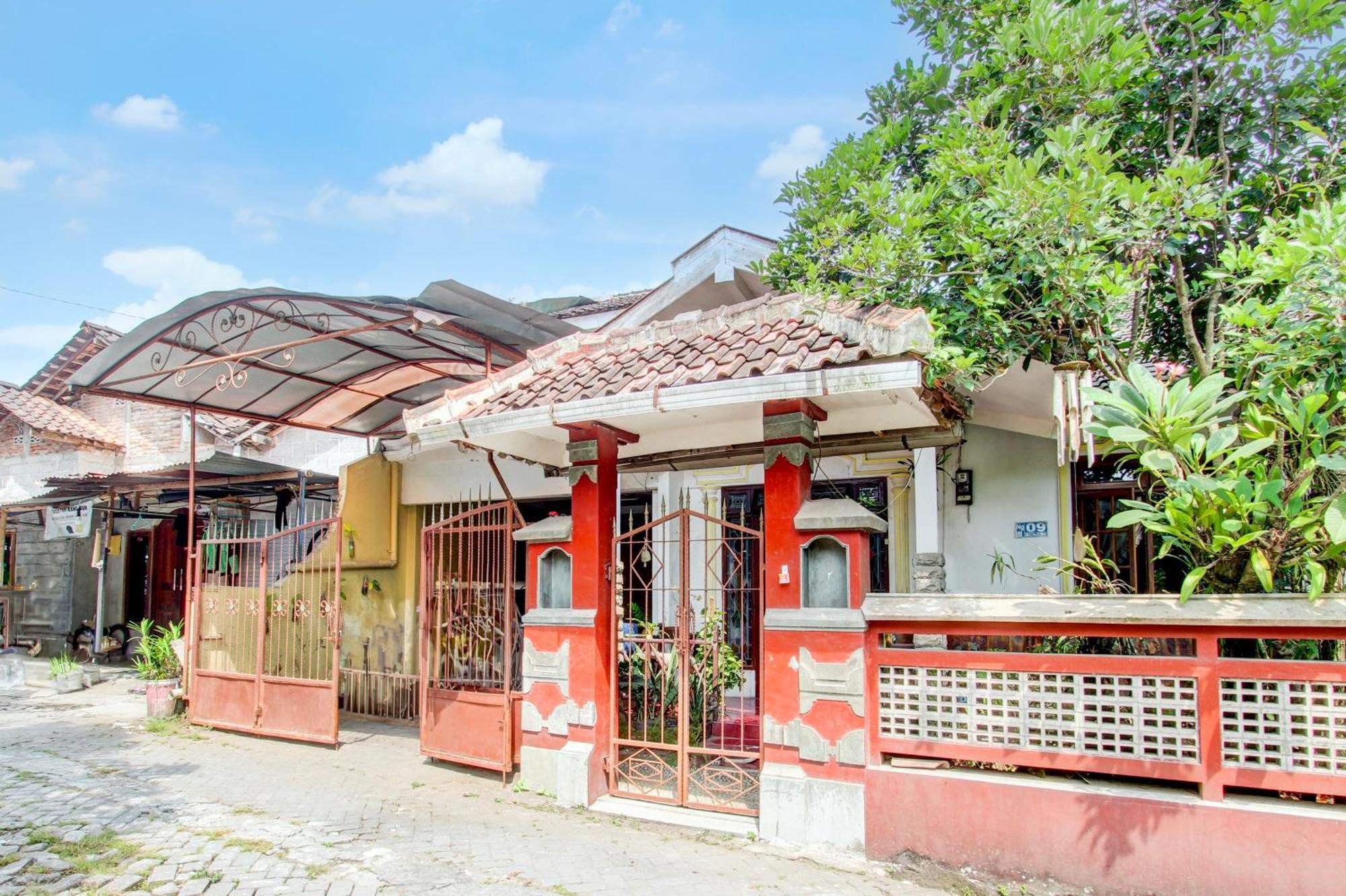 Ngaglik Oyo 94000 Omah Citra Genia Homestay מראה חיצוני תמונה
